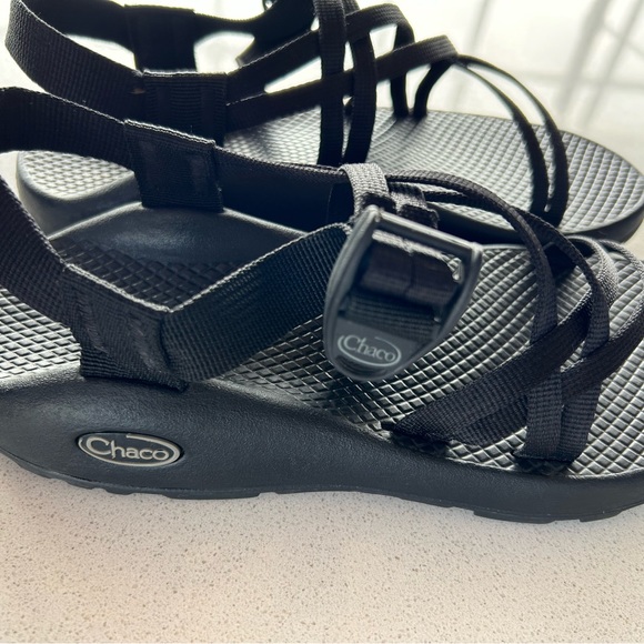 NWOT Women’s Black Chaco Sandals Size 7 - Picture 2 of 7